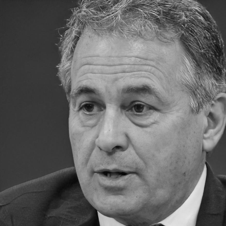 Michael Weber - Leitender Finanzanalyst